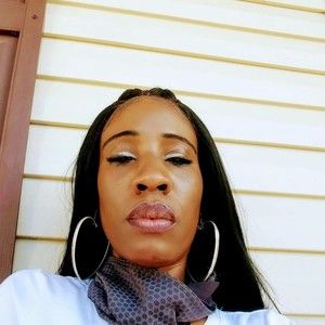 Meet your Posher, Treesha